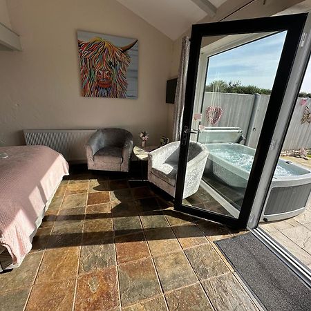 Dwylig Isa Holiday Cottages Rhuddlan Zewnętrze zdjęcie