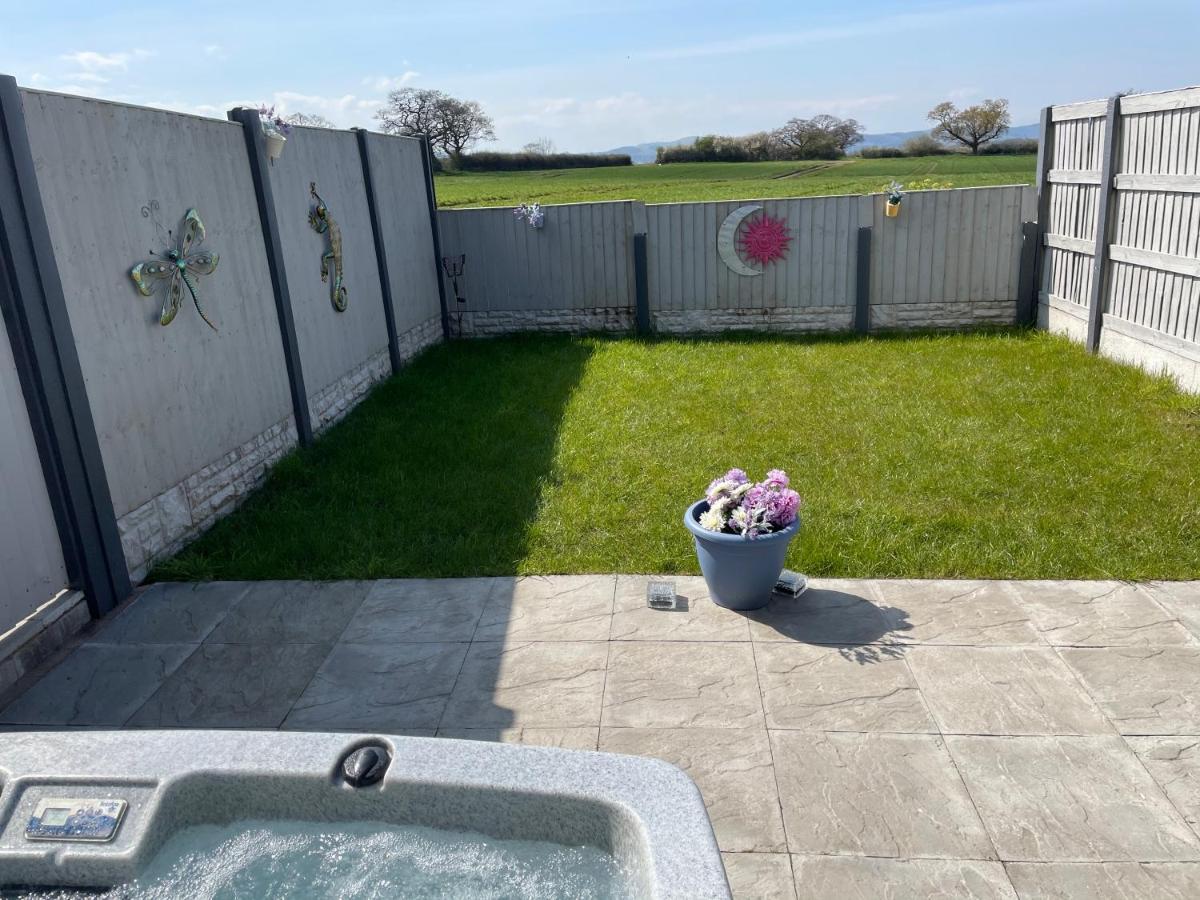 Dwylig Isa Holiday Cottages Rhuddlan Zewnętrze zdjęcie