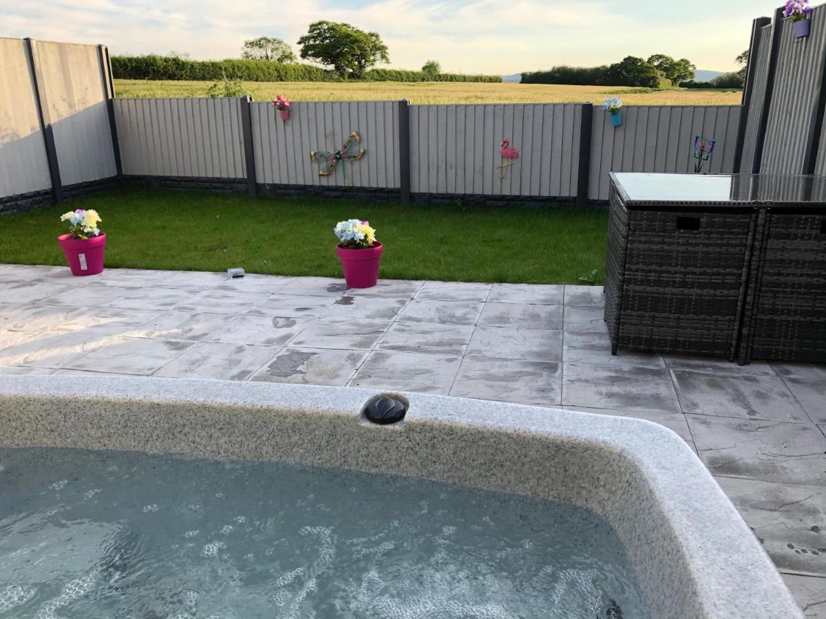 Dwylig Isa Holiday Cottages Rhuddlan Zewnętrze zdjęcie