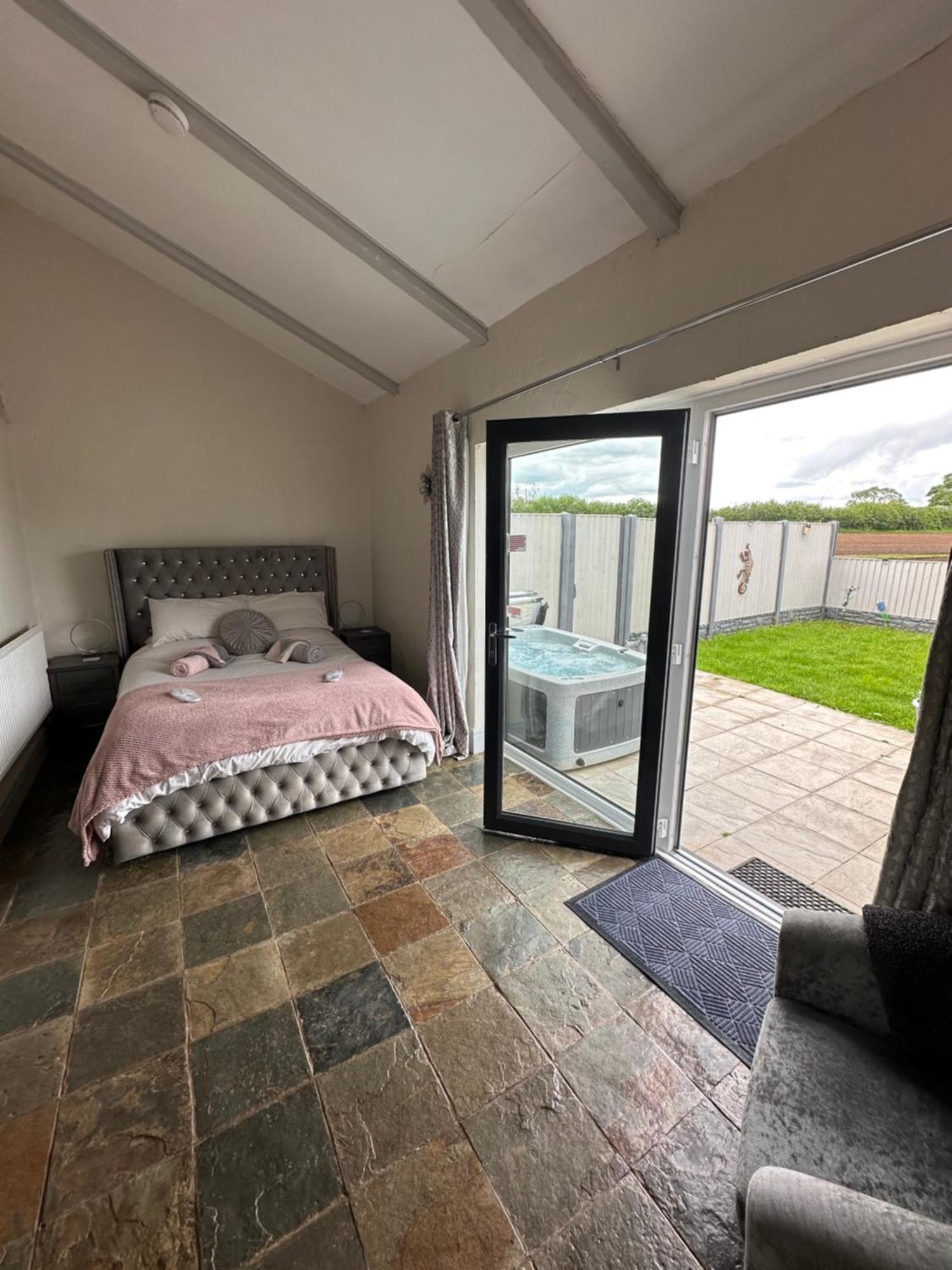 Dwylig Isa Holiday Cottages Rhuddlan Pokój zdjęcie